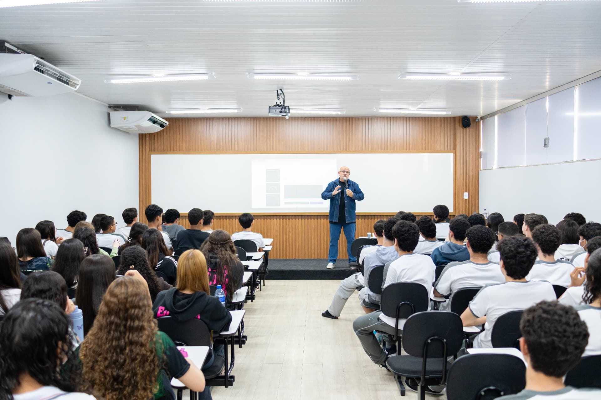 Palestra da Mentoria ENEM para estudantes